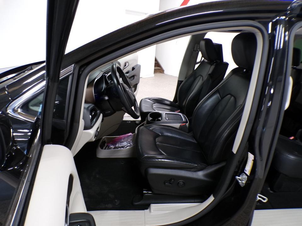 used 2018 Chrysler Pacifica car, priced at $12,995