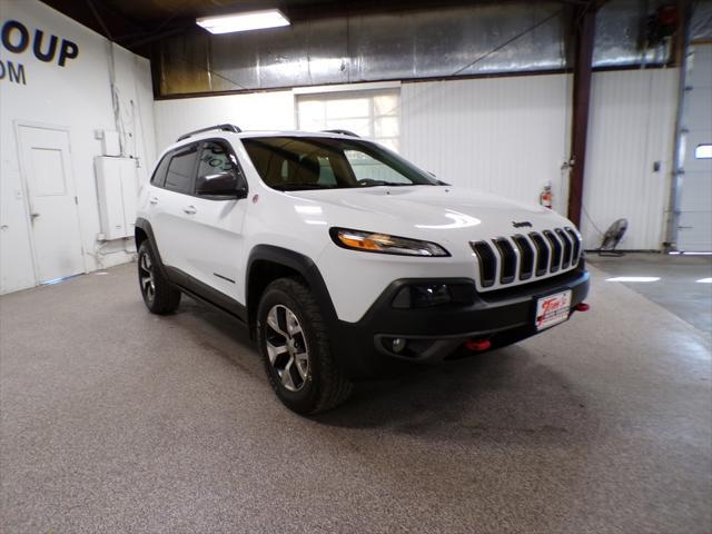 used 2015 Jeep Cherokee car, priced at $15,995