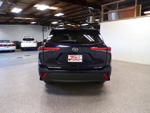 used 2021 Toyota Highlander car, priced at $32,995