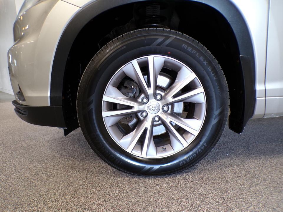 used 2015 Toyota Highlander car, priced at $11,995
