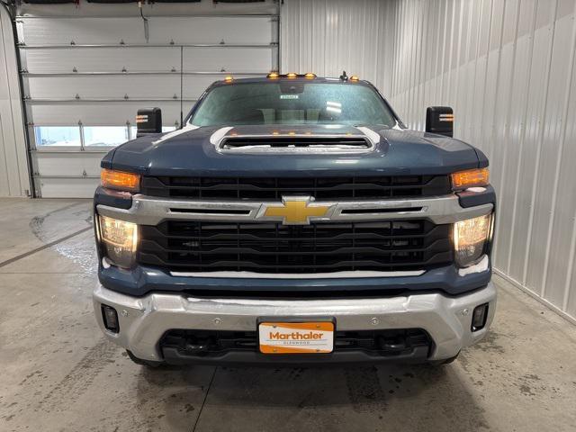 new 2025 Chevrolet Silverado 3500 car, priced at $72,530