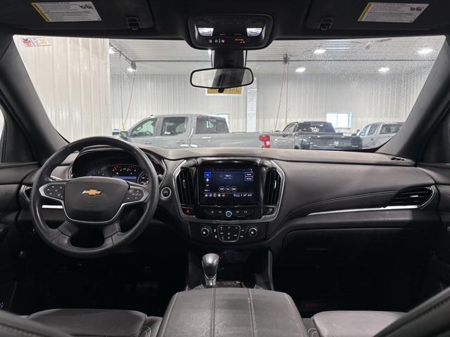 used 2022 Chevrolet Traverse car, priced at $32,990