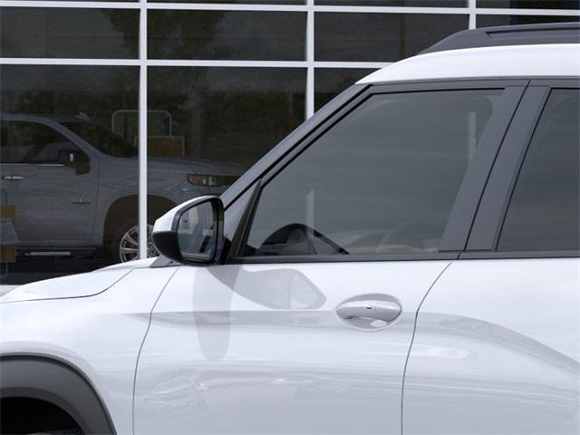 new 2025 Chevrolet TrailBlazer car, priced at $33,325