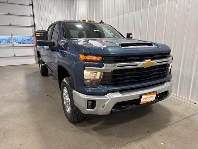 new 2025 Chevrolet Silverado 3500 car, priced at $66,624