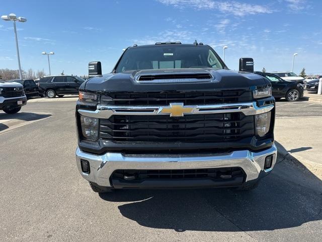 new 2024 Chevrolet Silverado 3500 car, priced at $72,015