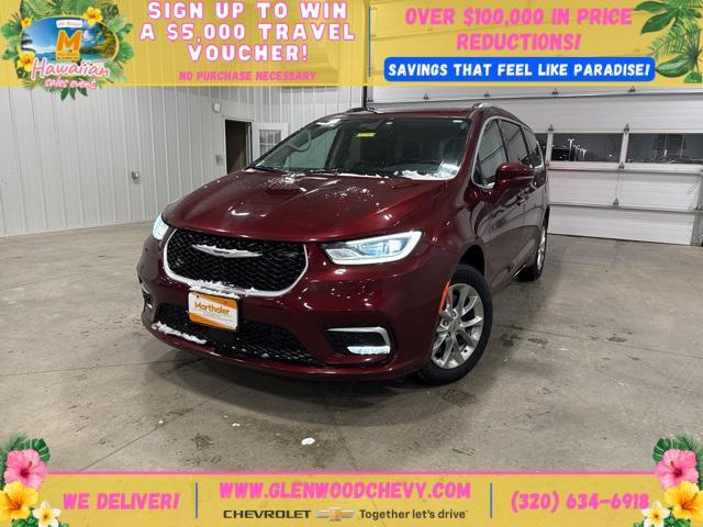 used 2021 Chrysler Pacifica car, priced at $27,490