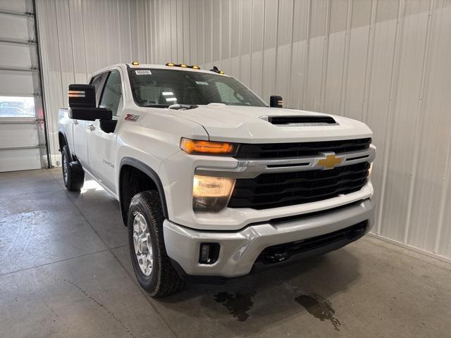 new 2025 Chevrolet Silverado 3500 car, priced at $64,938