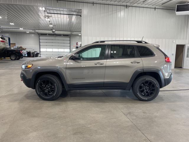 used 2019 Jeep Cherokee car, priced at $17,990