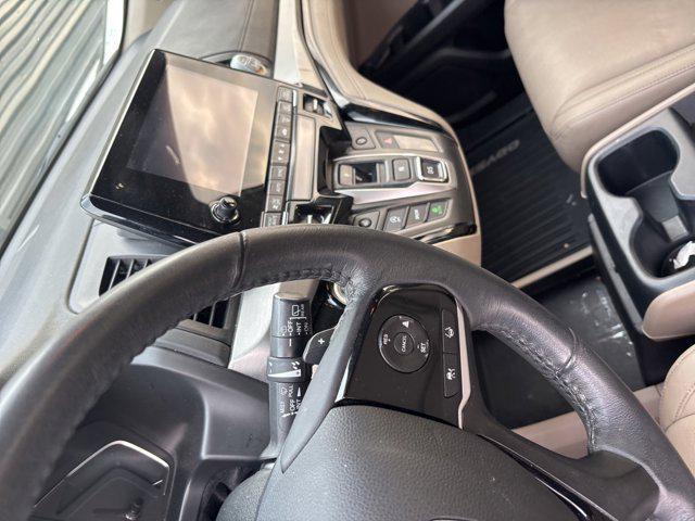 used 2023 Honda Odyssey car, priced at $35,128