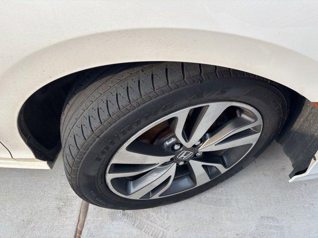 used 2023 Honda Odyssey car, priced at $35,128