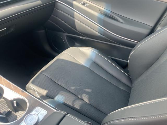 new 2025 Genesis GV80 car, priced at $73,600