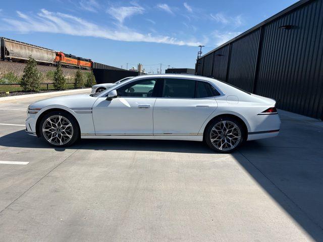 new 2025 Genesis G90 car, priced at $102,290
