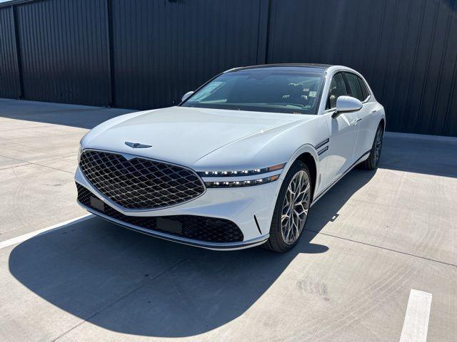 new 2025 Genesis G90 car, priced at $102,290