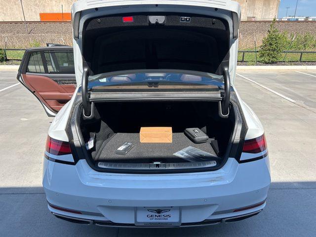 new 2025 Genesis G90 car, priced at $102,290