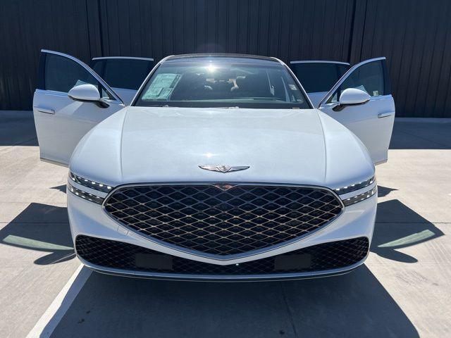 new 2025 Genesis G90 car, priced at $102,290