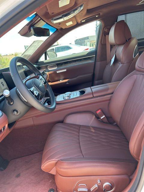 new 2025 Genesis G90 car, priced at $102,290