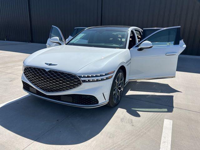 new 2025 Genesis G90 car, priced at $102,290