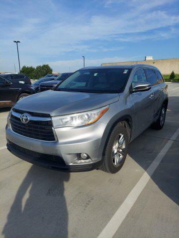 used 2015 Toyota Highlander car, priced at $20,576