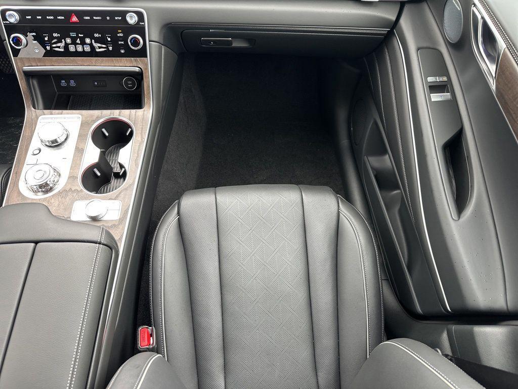 new 2025 Genesis GV80 car, priced at $70,437
