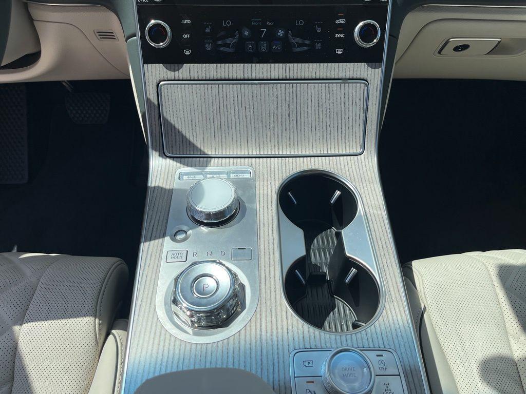 new 2025 Genesis GV80 car, priced at $78,700