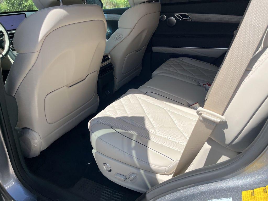 new 2025 Genesis GV80 car, priced at $78,700