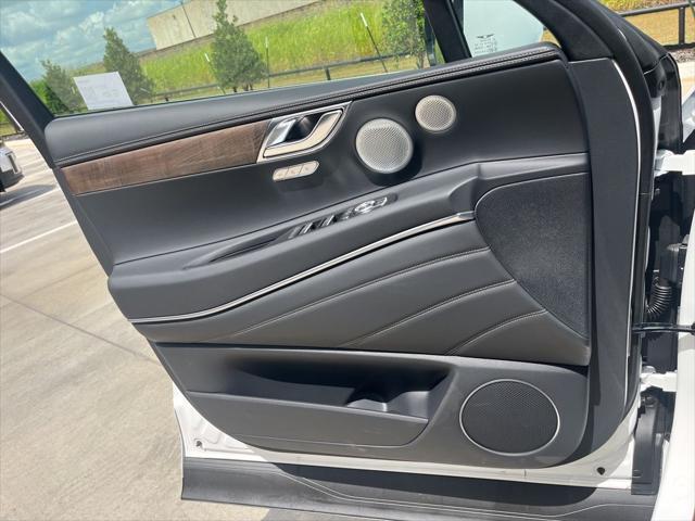 new 2025 Genesis GV80 car, priced at $73,425