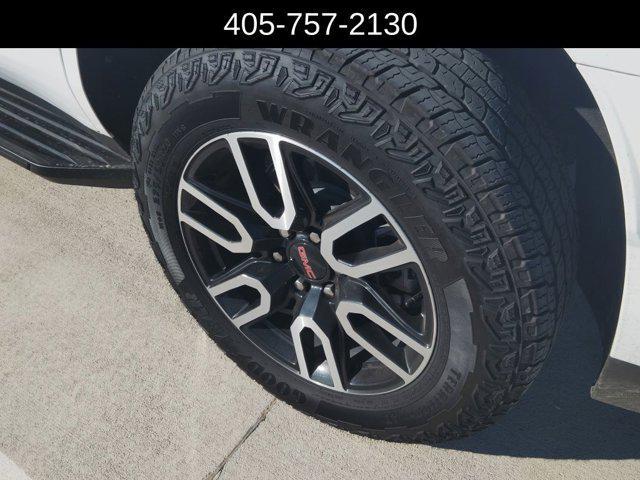 used 2024 GMC Yukon car, priced at $69,228