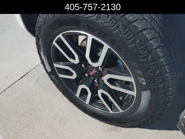 used 2024 GMC Yukon car, priced at $69,228