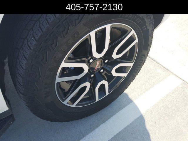 used 2024 GMC Yukon car, priced at $69,228