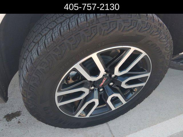 used 2024 GMC Yukon car, priced at $69,228