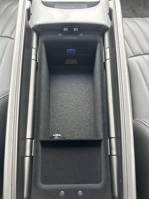 new 2025 Genesis G90 car, priced at $102,600