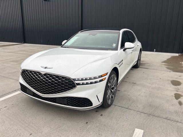 new 2025 Genesis G90 car, priced at $102,600