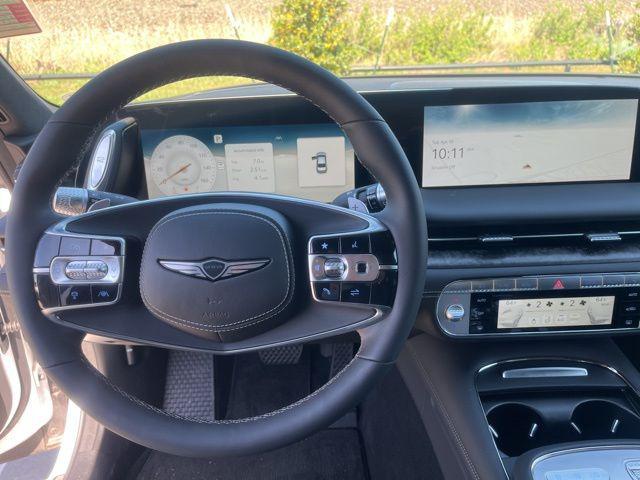 new 2025 Genesis G90 car, priced at $102,290