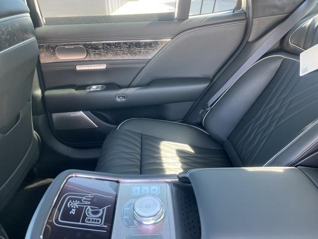 new 2025 Genesis G90 car, priced at $102,290