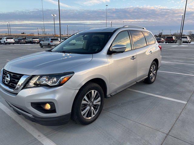 used 2019 Nissan Pathfinder car, priced at $16,496