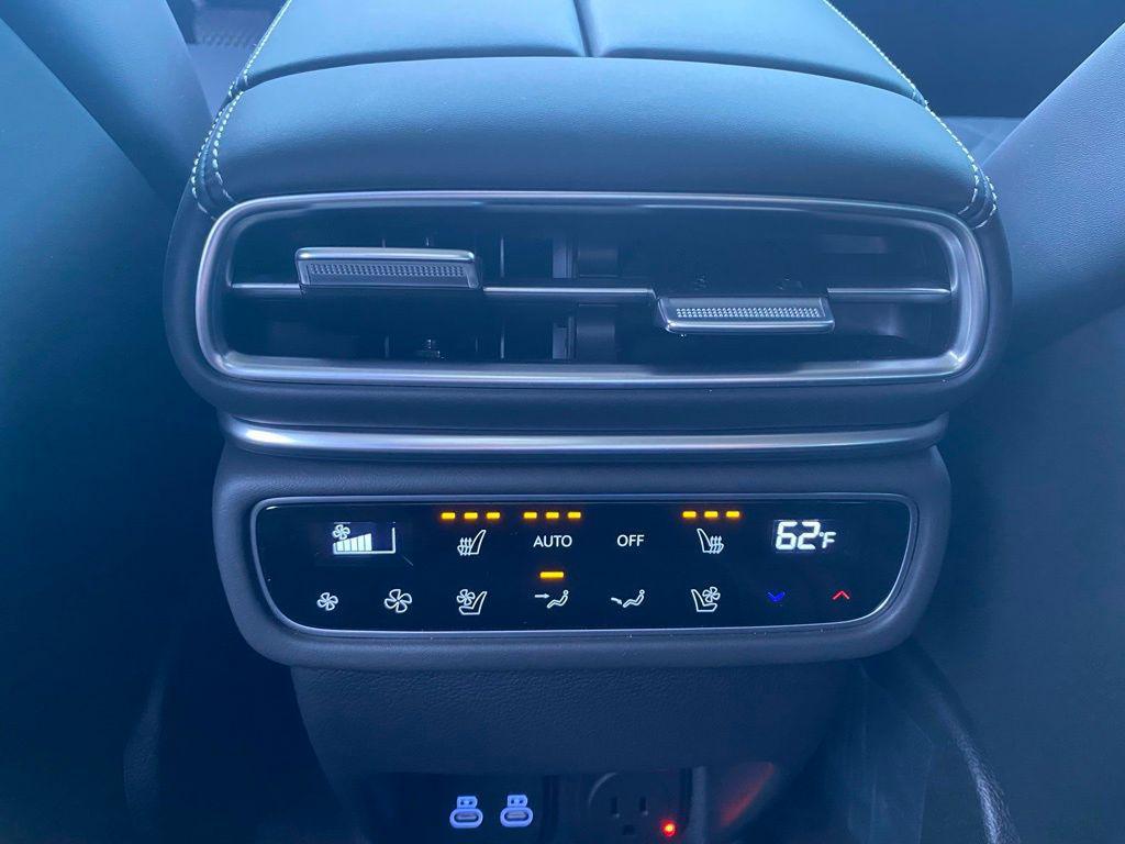 new 2025 Genesis GV80 car, priced at $79,798