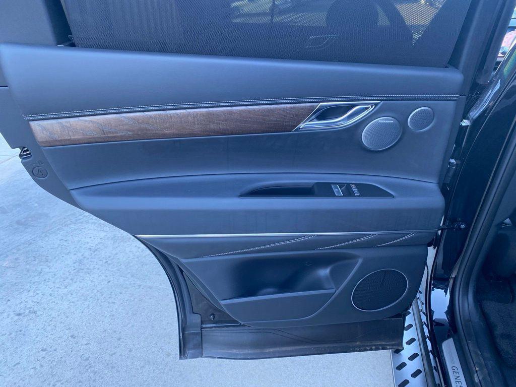 new 2025 Genesis GV80 car, priced at $79,798