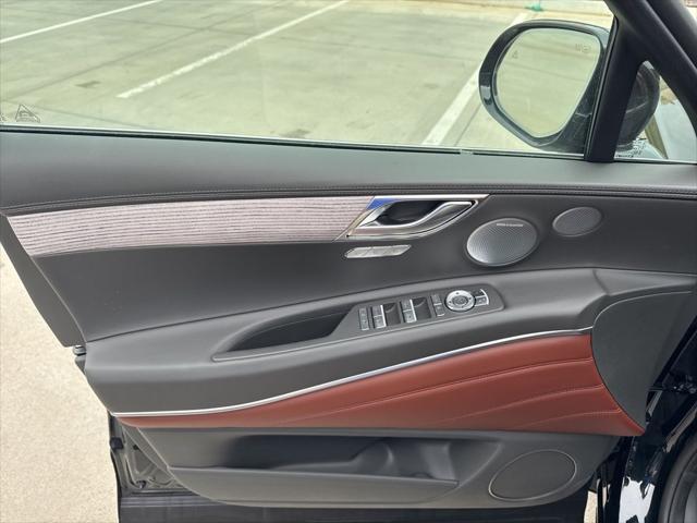 new 2025 Genesis GV80 car, priced at $82,835