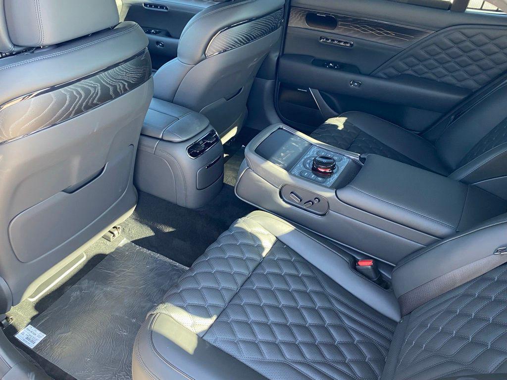 new 2026 Genesis G90 car, priced at $107,895