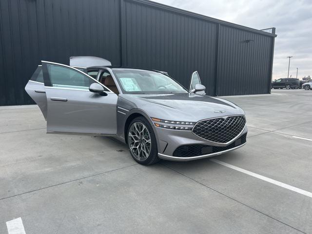 new 2025 Genesis G90 car, priced at $97,690