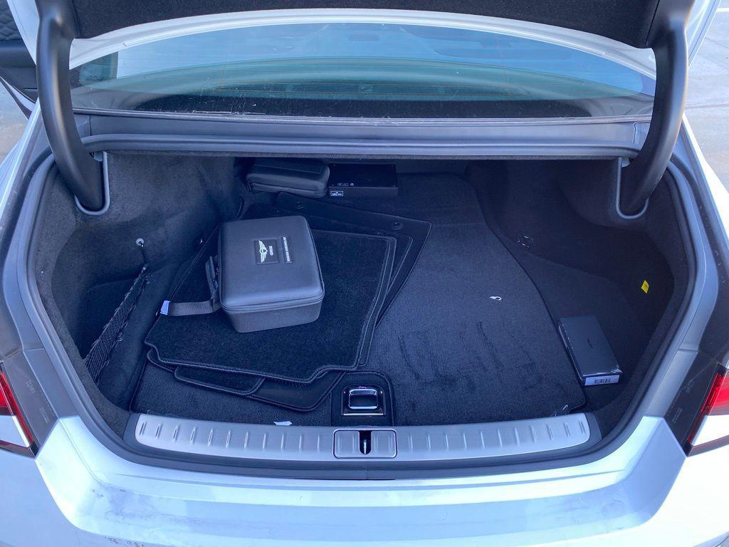 new 2026 Genesis G90 car, priced at $108,265