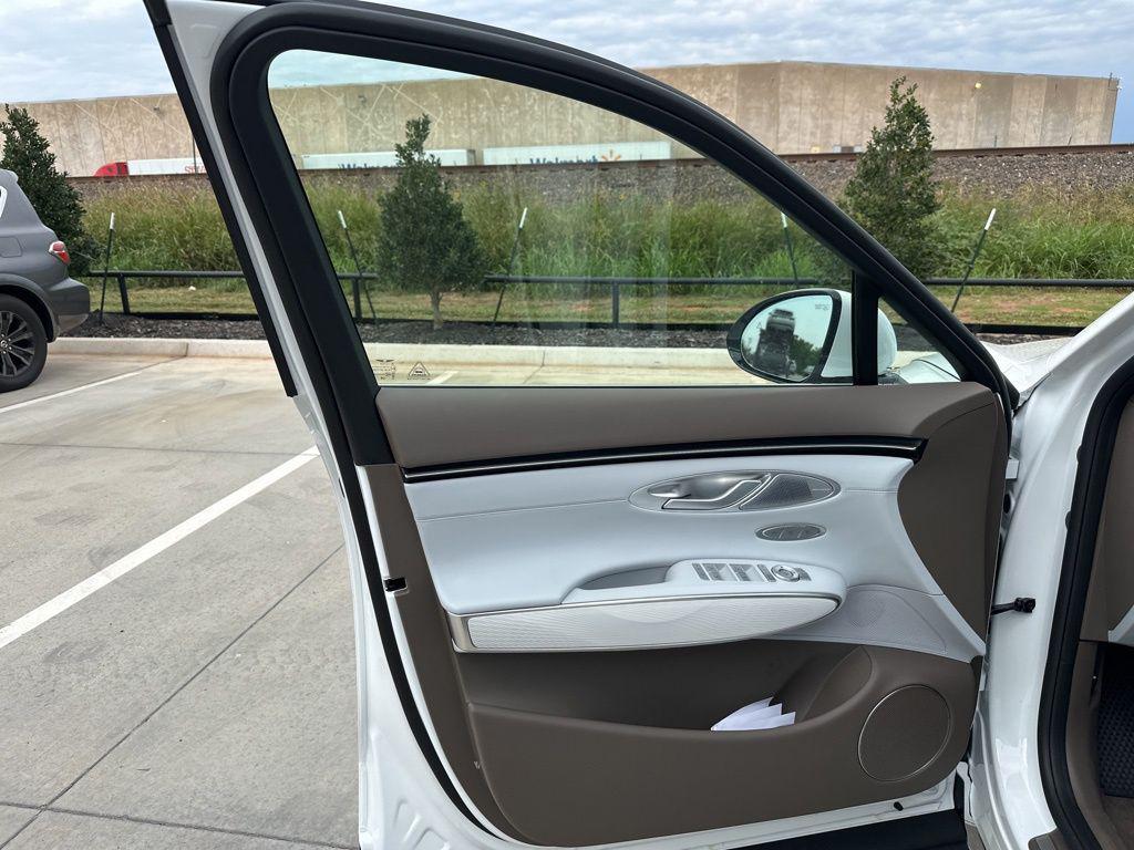 new 2026 Genesis GV70 car, priced at $59,150