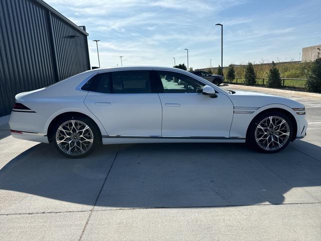 new 2025 Genesis G90 car, priced at $98,540