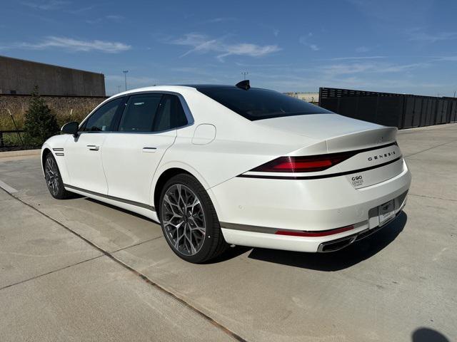 new 2025 Genesis G90 car, priced at $98,540