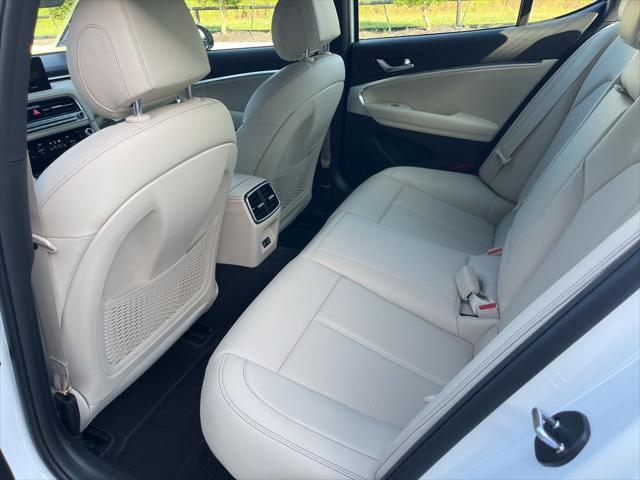 new 2026 Genesis G70 car, priced at $45,390