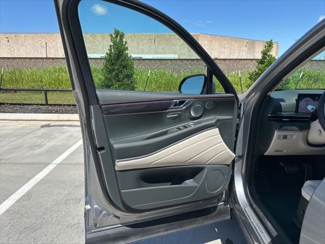 new 2025 Genesis GV80 Coupe car, priced at $87,850
