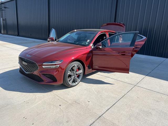 new 2025 Genesis G70 car, priced at $59,055