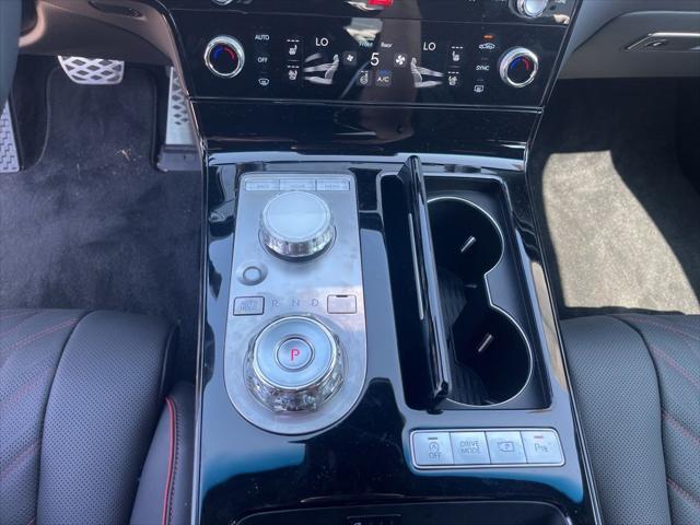new 2025 Genesis G80 car, priced at $70,540