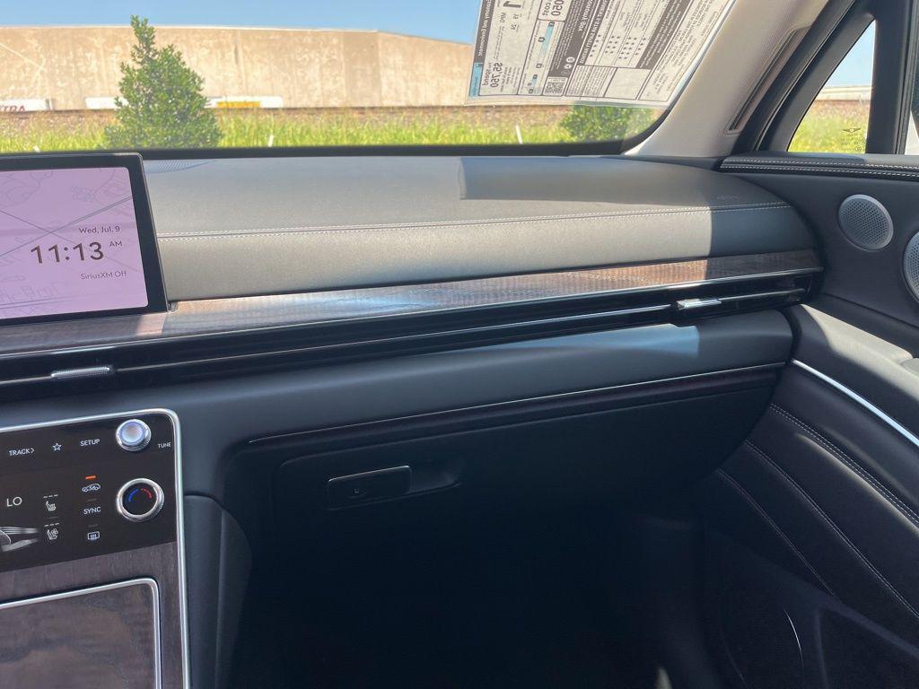 new 2025 Genesis GV80 car, priced at $70,437