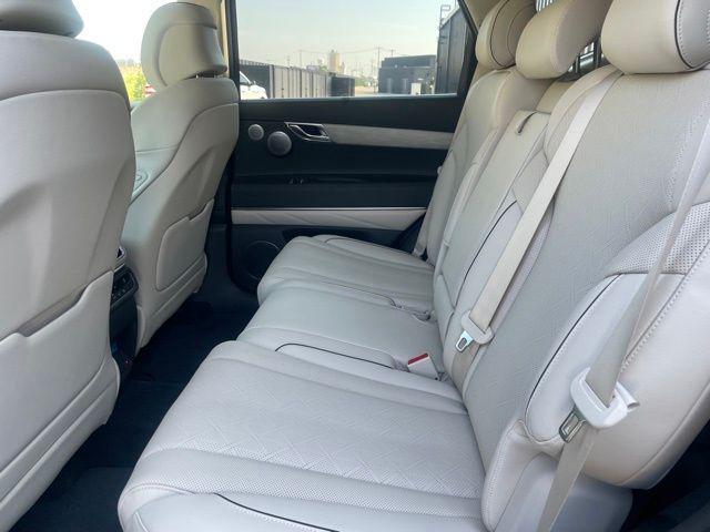 new 2025 Genesis GV80 car, priced at $70,403
